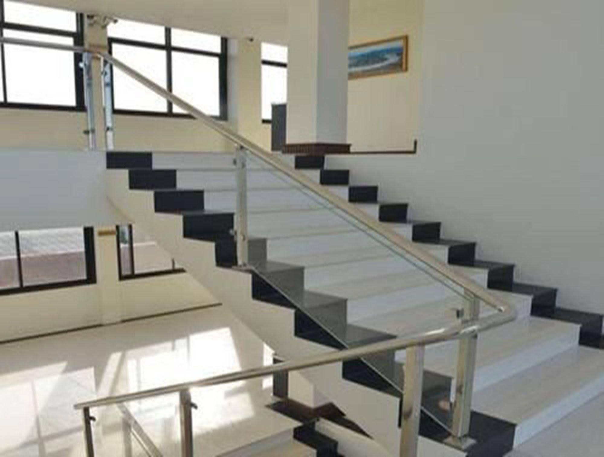 Hotel Myitkyinā Dış mekan fotoğraf